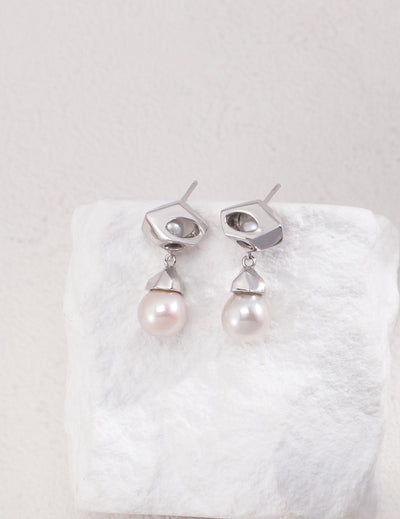 Sterling Silver Hollow Pearl Earring