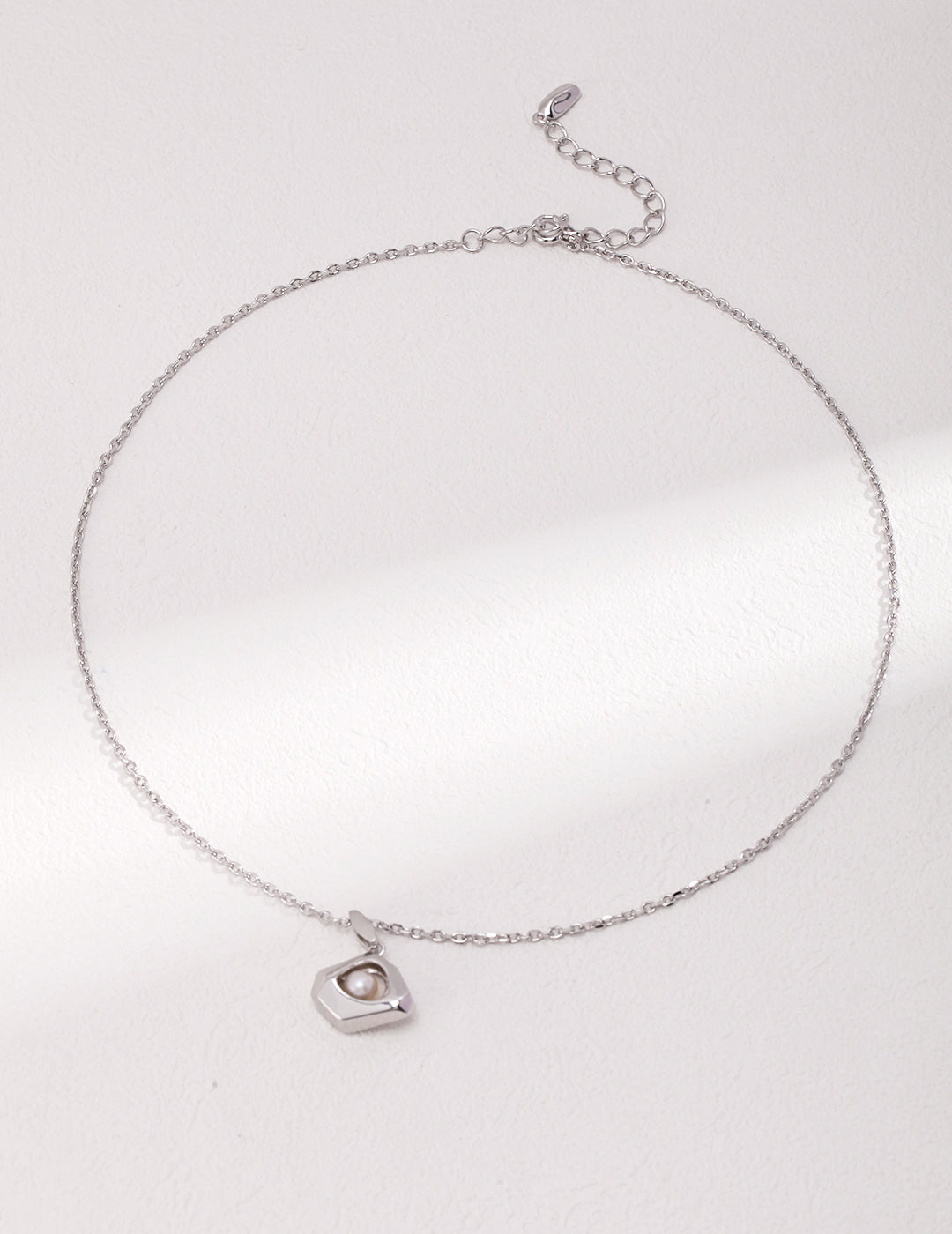 Sterling Silver Special-shaped Hollow Pearl Necklaces